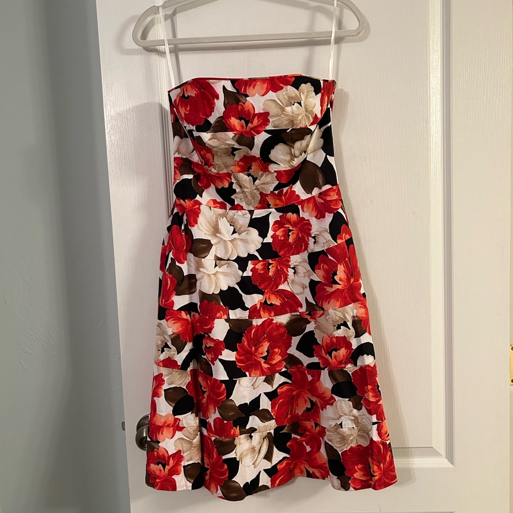 Strapless White House black market floral Aline dress 6